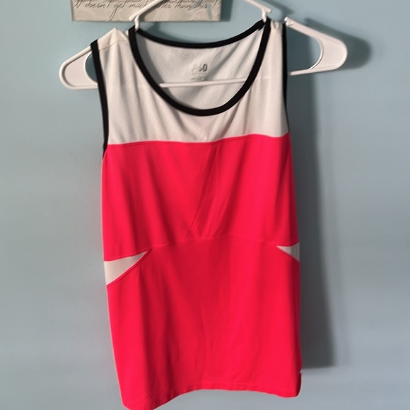 clearance price….Three 360 by Tail women’s sports tops Size L - Picture 5 of 9